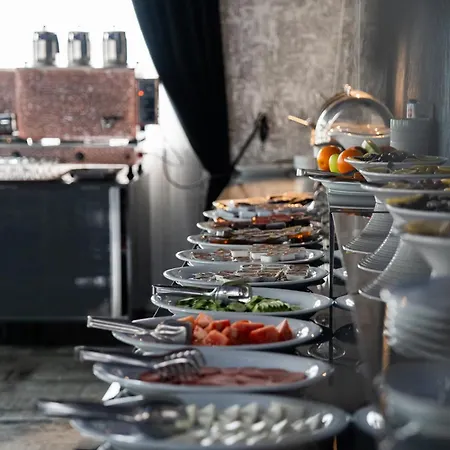 Hotel Saffari 3*