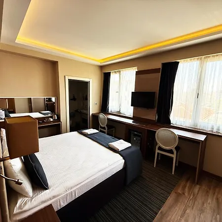 Hotel Saffari 3*