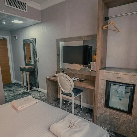 Saffari Hotel 3*